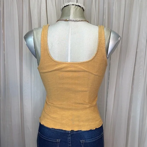 Mustard Button-Front Ribbed Tank Top - Picture 3 of 5